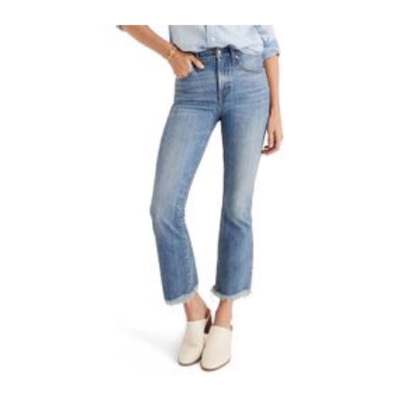 Madewell Denim - EUC Madewell Rail Straight Medium Wash Denim Jeans